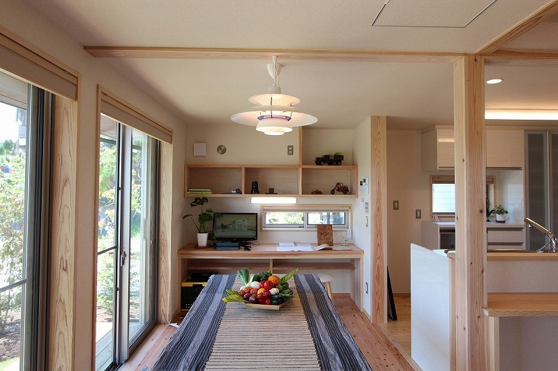 春山ダイニング